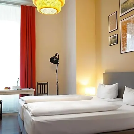 Apart Otel Mitte 3*