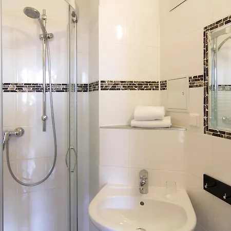 Mitte Apart Otel 3*