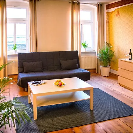 Mitte 3*